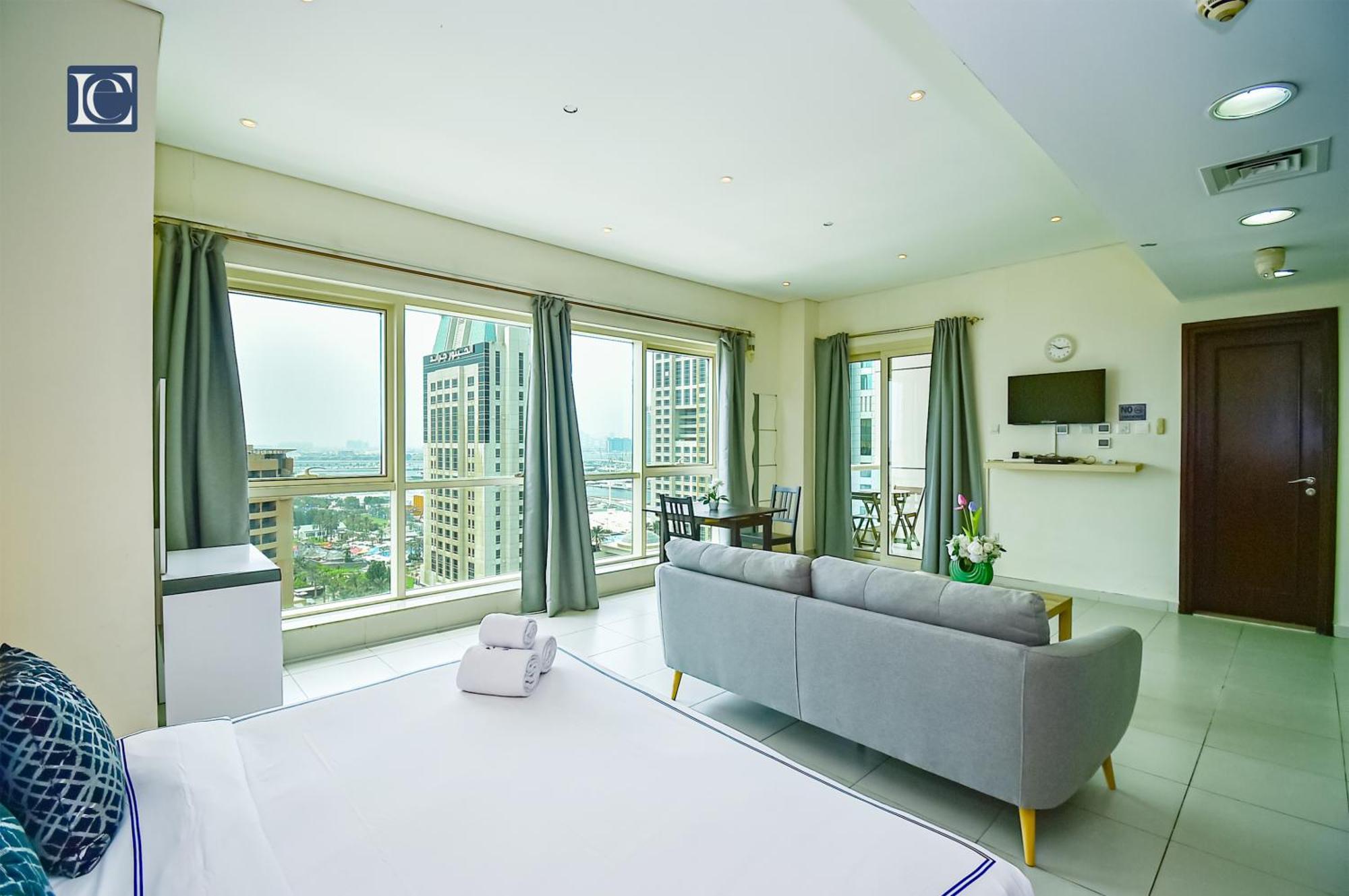 Luxury Escapes - Furnished Studio With Balcony In Royal Oceanic Dubai Exterior foto